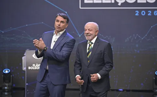 
          Imagem ilustrativa da imagem Debate entre Lula e Flávio Bolsonaro teve distorções e dados falsos
          
