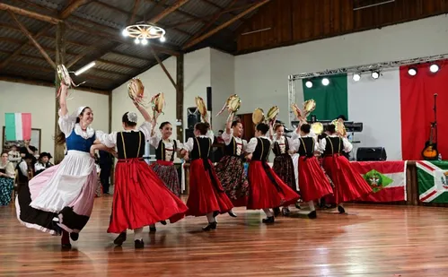 
          Imagem ilustrativa da imagem ES recebe pela primeira vez encontro nacional que celebra a cultura italiana
          