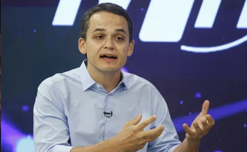 
          Imagem ilustrativa da imagem Em sabatina na TV Tribuna, Pazolini quer consulta médica fora de horário comercial
          
