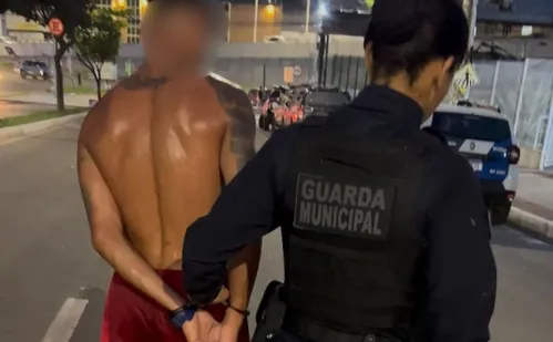 
          Imagem ilustrativa da imagem Homem é preso após descumprir medida protetiva e ameaçar pai com faca no ES
          