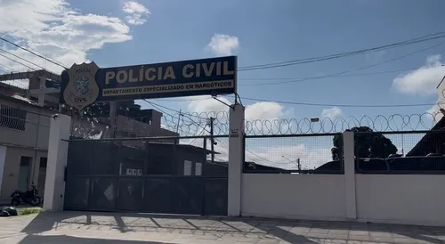 
          Imagem ilustrativa da imagem Homem suspeito de integrar grupo criminoso é preso em Vila Velha
          