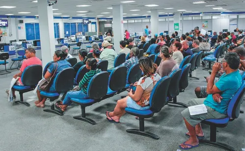 
          Imagem ilustrativa da imagem INSS prepara força-tarefa para manter o atendimento em dia
          