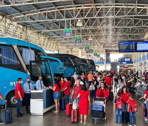 
          Imagem ilustrativa da imagem Justiça garante retorno gratuito a eleitores em ônibus intermunicipais
          