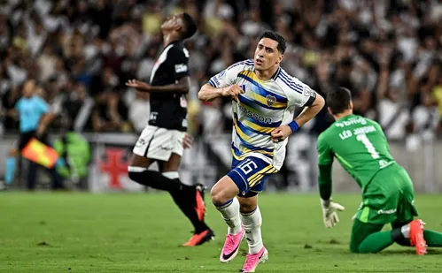 
          Imagem ilustrativa da imagem Léo Jardim falha no fim, Boca elimina Vasco e vai à final da Sul-Americana
          