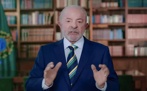 
          Imagem ilustrativa da imagem Lula defende soberania do Brasil em pronunciamento pelo 7 de setembro
          