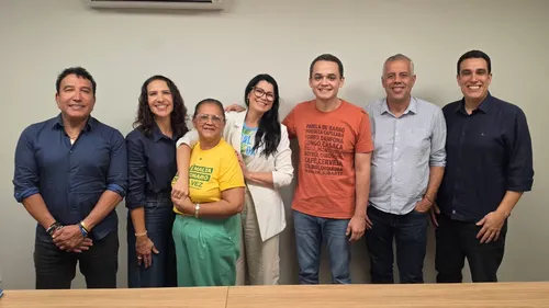 
          Imagem ilustrativa da imagem Magno Malta reafirma: Lorenzo Pazolini é candidato apoiado pelo PL
          