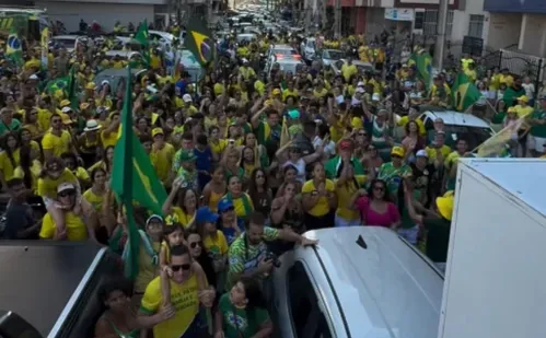 
          Imagem ilustrativa da imagem Manifestantes fazem atos em apoio a Flávio na Grande Vitória
          