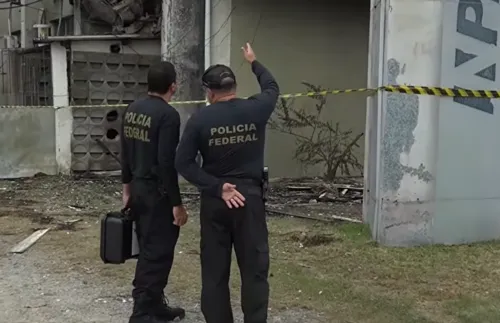 
          Imagem ilustrativa da imagem Ministro visita UFPE e anuncia R$ 28 milhões após incêndio
          