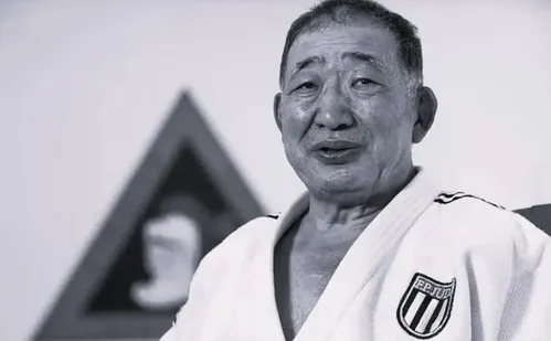 
          Imagem ilustrativa da imagem Morre Chiaki Ishii, primeiro medalhista olímpico do judô brasileiro
          