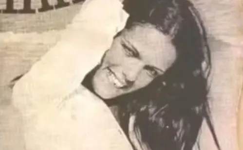
          Imagem ilustrativa da imagem Morre Regininha, cantora e compositora da música 'Teletema', aos 81 anos
          
