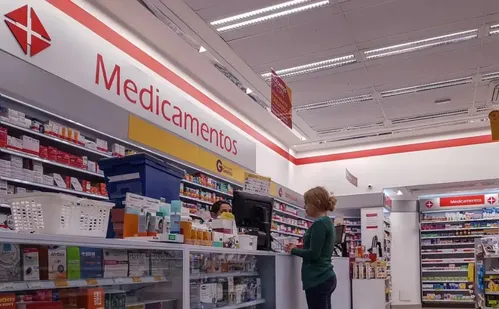 
          Imagem ilustrativa da imagem Mudanças na emissão e no controle de receitas médicas entram em vigor
          