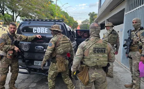 
          Imagem ilustrativa da imagem Operação mira grupo que comercializava armas e munições pela internet no ES
          