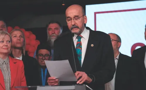 
          Imagem ilustrativa da imagem Partido de estudantes vence eleição legislativa na Sérvia
          