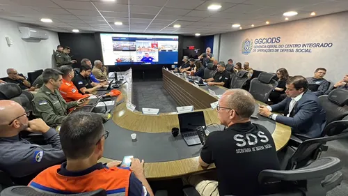 
          Imagem ilustrativa da imagem Pernambuco registra 124 ocorrências policiais na Eleição 2026
          