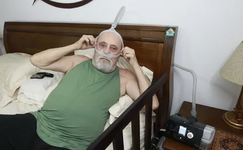 
          Imagem ilustrativa da imagem “Pílula do ronco” é arma contra apneia do sono
          