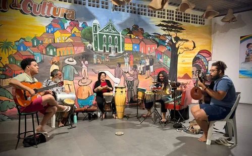 
          Imagem ilustrativa da imagem Quintal da Cultura reúne congo, música afro-indígena da Sankofa e artes em Viana
          