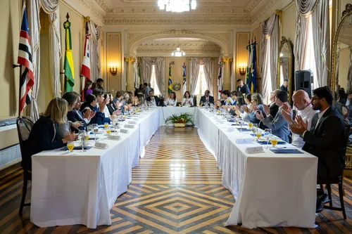 
          Imagem ilustrativa da imagem Raquel Lyra comanda primeira reunião com secretariado após reeleição
          