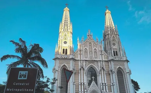 
          Imagem ilustrativa da imagem Santa Missa dos Mártires da Caminhada na Catedral domingo
          