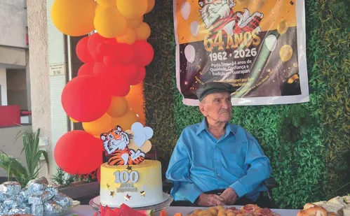
          Imagem ilustrativa da imagem Seu Dino, do Tigrão de Guarapari, faz 100 anos
          
