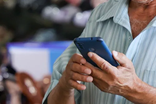 
          Imagem ilustrativa da imagem TRE-PE alerta para golpe por SMS sobre título de eleitor
          