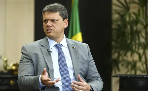 
          Imagem ilustrativa da imagem Tarcísio vence Haddad e é reeleito no 1º turno em SP
          