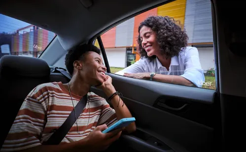 
          Imagem ilustrativa da imagem Uber lança função para pais acompanharem em vídeo a viagem dos filhos
          