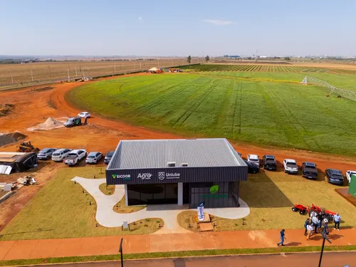
          Imagem ilustrativa da imagem Uniube abre Cidade do Agro com 550 mil m² em Uberaba
          