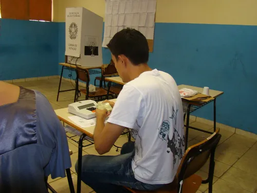 
          Imagem ilustrativa da imagem Vai trabalhar nas Eleições? Entenda as regras e conheça seus direitos
          