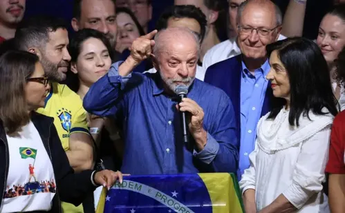 
          Imagem ilustrativa da imagem Veja os estados onde Lula mais ganhou votos do 1º para o 2º turno
          