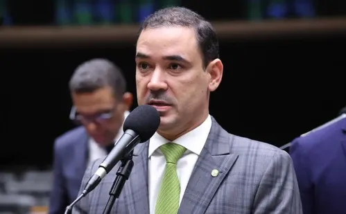 
          Imagem ilustrativa da imagem Vicentinho Júnior (PSDB) é eleito governador do Tocantins
          