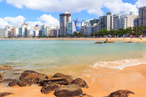 
          Imagem ilustrativa da imagem Vinhos para o verão: escolha a bebida certa para a estação
          