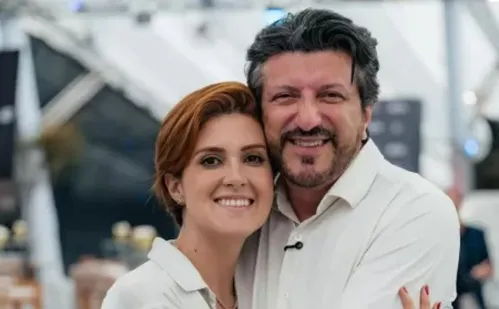 
          Imagem ilustrativa da imagem Viúva de Lito Sousa apoia proposta de batizar aeroporto de Guarulhos com nome dele
          