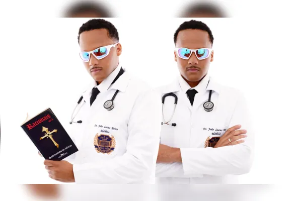 Imagem ilustrativa da imagem Estudante de medicina do Recife denuncia preconceito em foto de formatura