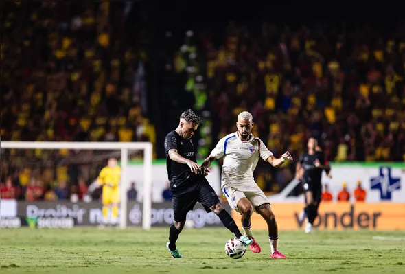 Imagem ilustrativa da imagem Sport perde para o Fortaleza e se complica na Série B