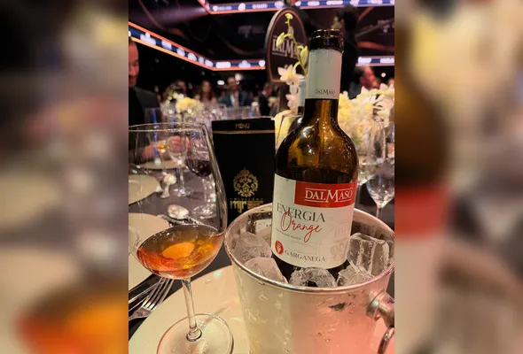 Imagem ilustrativa da imagem Você já ouviu falar em vinho laranja?