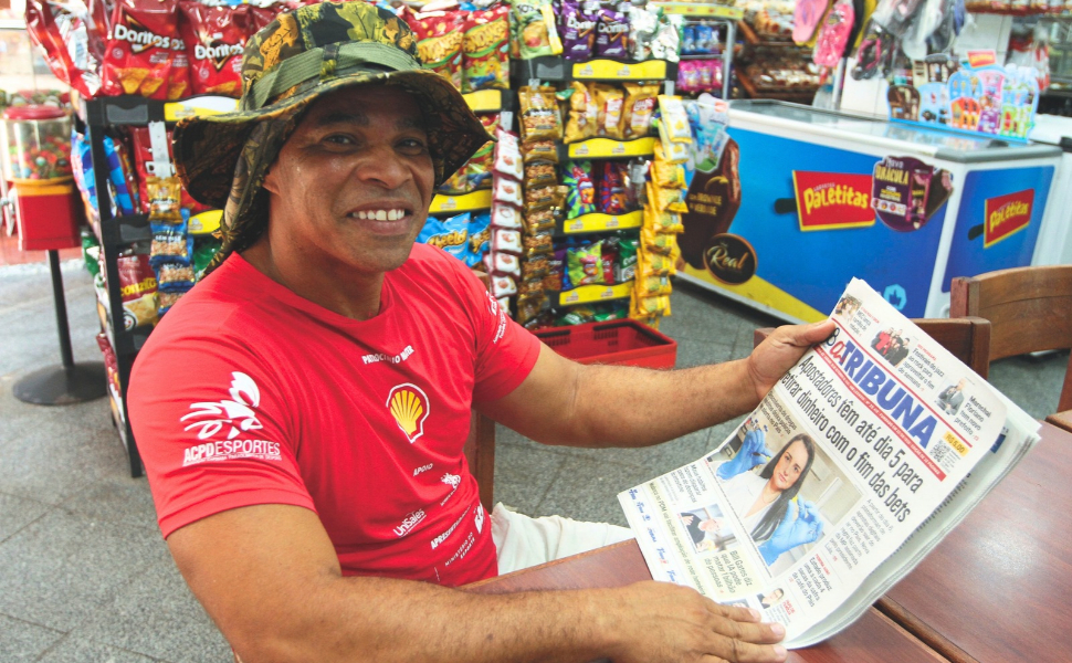 André Barbosa Coelho acompanha A Tribuna diariamente e se informa pelas páginas do jornal