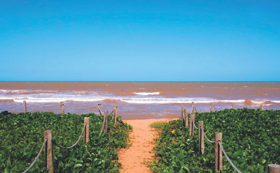 Praia de Manguinhos, que fica a cerca
de 25 km de Vitória