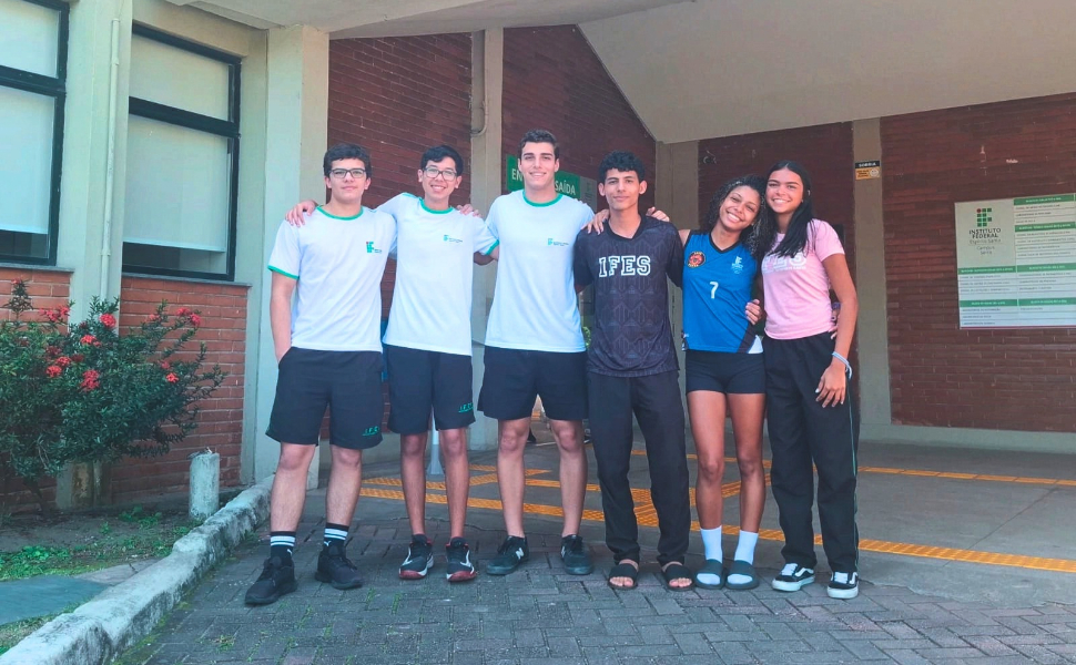 Equipe "Pitufos" desenvolveu ferramenta com IA para identificar possíveis sinais de catarata por meio de fotos do olho