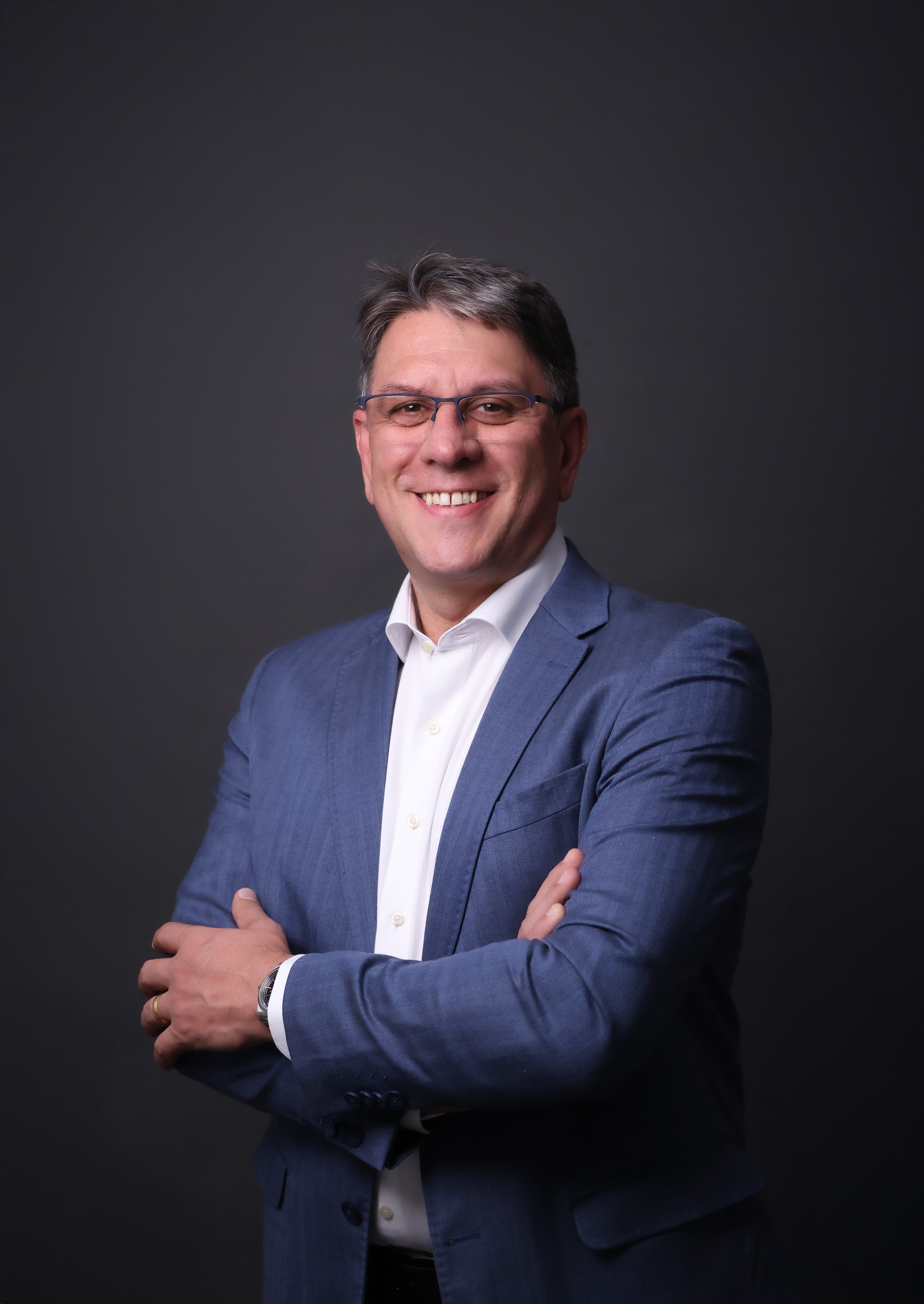 “Para nós, a tecnologia só tem valor quando fortalece o trabalho pedagógico." Alessandro Folli, CEO do Grupo Conectar