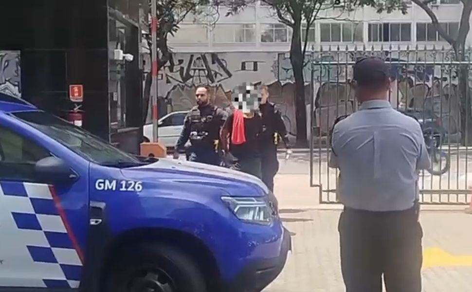 Homem foi detido pela Guarda Municipal de Vitória