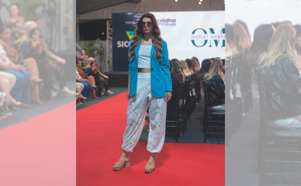 Look da Outlet Merpa combina jeans, alfaiataria fluida e conjunto branco, com óculos de sol como complemento