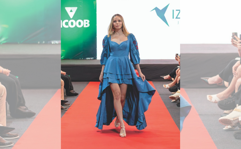 Selvagem Country Jeans aposta na combinação de jeans, aplicações em pedraria e peças com movimento