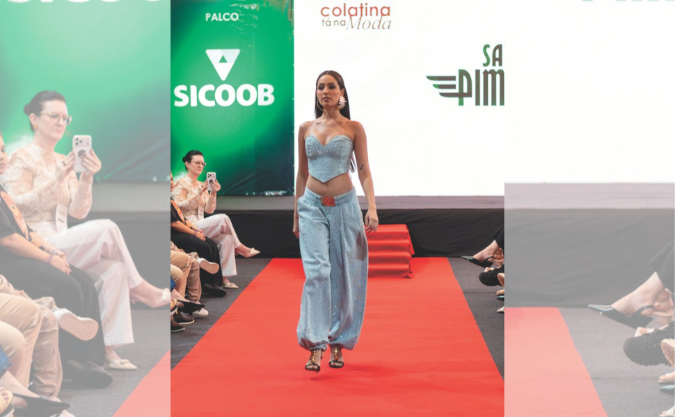 Desfile da Santa Pimenta reúne brilho e calça aladim em produções com jeans para a primavera e o verão