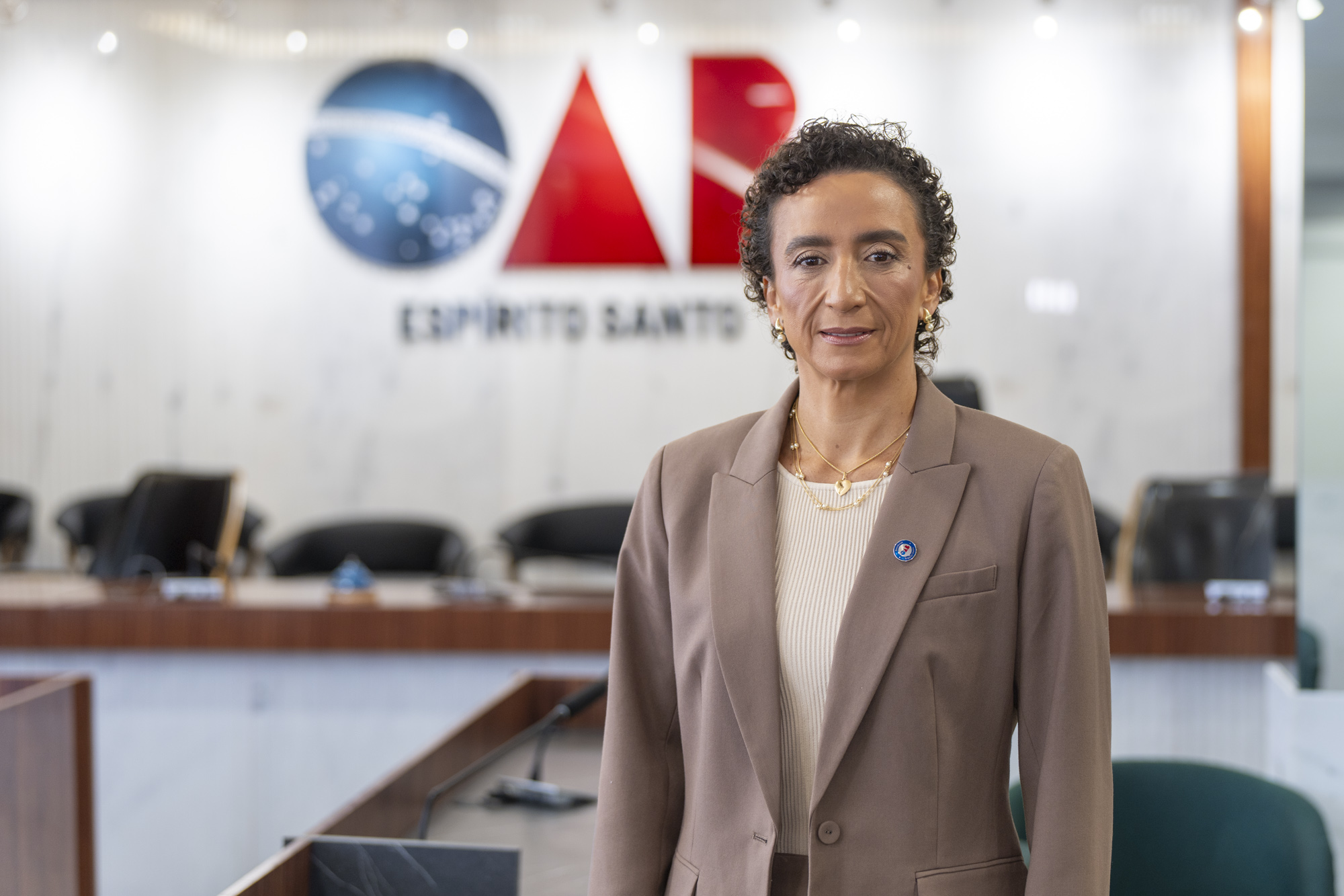 presidente da OAB-ES, Erica Neves.