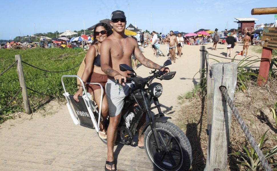 Gabriel de Oliveira Turra, 23 anos, o Yasmin Machado Furtado, 20