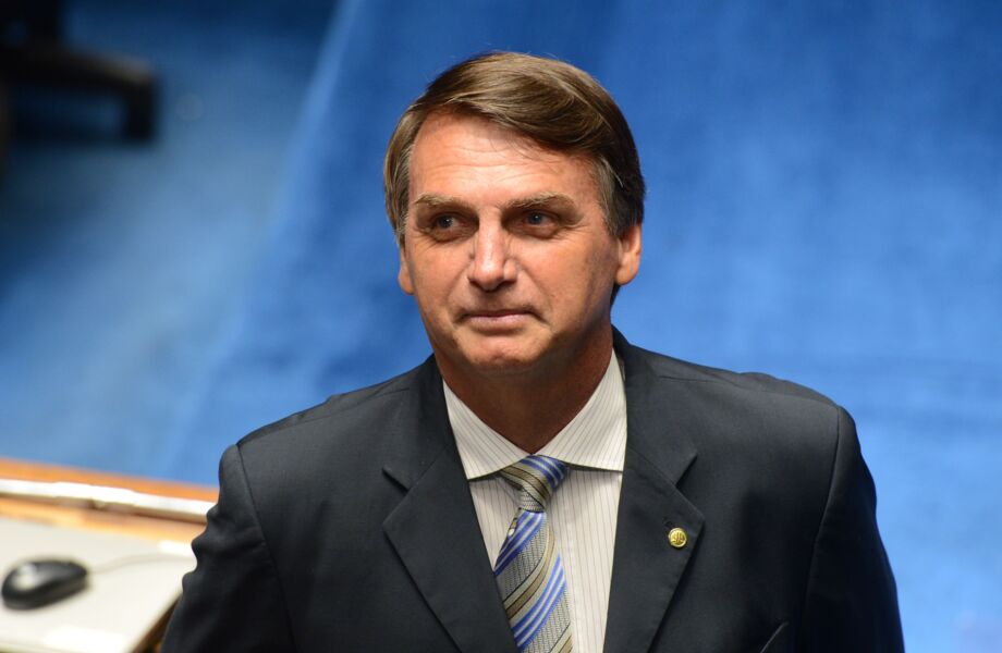 Exército aceita matricular filha de Bolsonaro em Colégio Militar