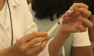 Imagem ilustrativa da imagem Vacina bivalente contra covid começa a ser aplicada em grávidas