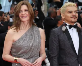 Imagem ilustrativa da imagem Tapete vermelho de Cannes vira desfile de moda durante festival de cinema
