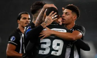 Imagem ilustrativa da imagem Botafogo só empata em estreia de Bruno Lage, mas avança na Sul-Americana