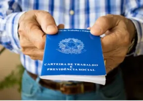 Imagem ilustrativa da imagem Entra em vigor lei proibindo vínculo empregatício entre igreja e religiosos